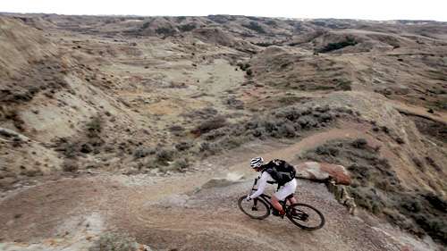 Maah Daah Hey trail through Badlands