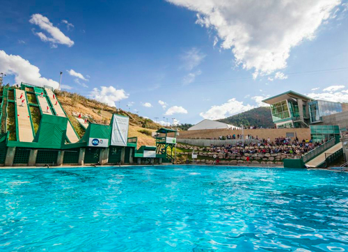 over water climbing competition
